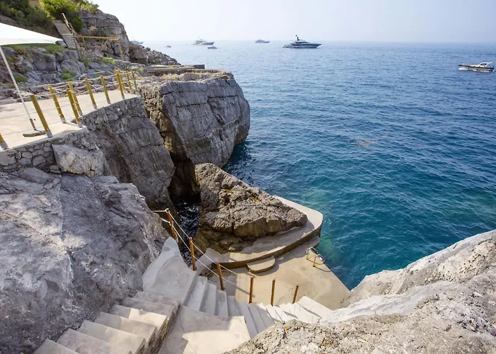 - Lo Scoglio * Позітано