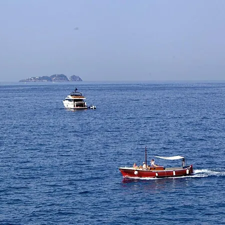 -la Villa Positano