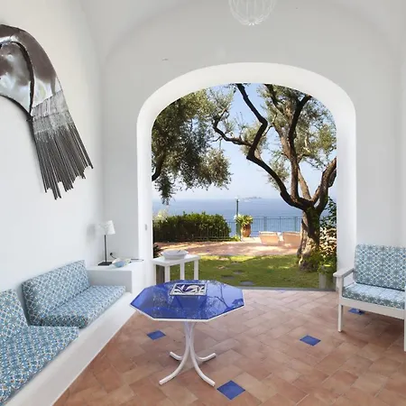 -la Villa Positano