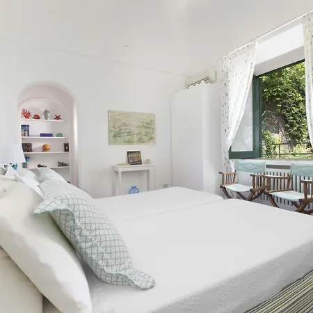 빌라 - Lo Scoglio *