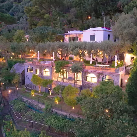 - Lo Scoglio Positano