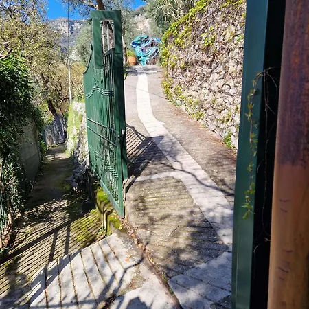 - Lo Scoglio Villa Positano