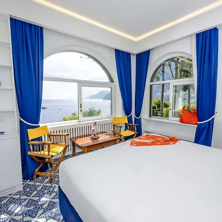 - Lo Scoglio Positano