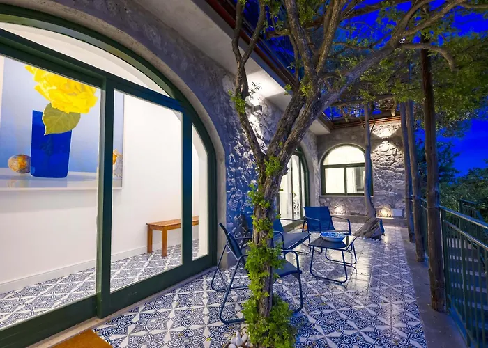 Villa - Lo Scoglio *